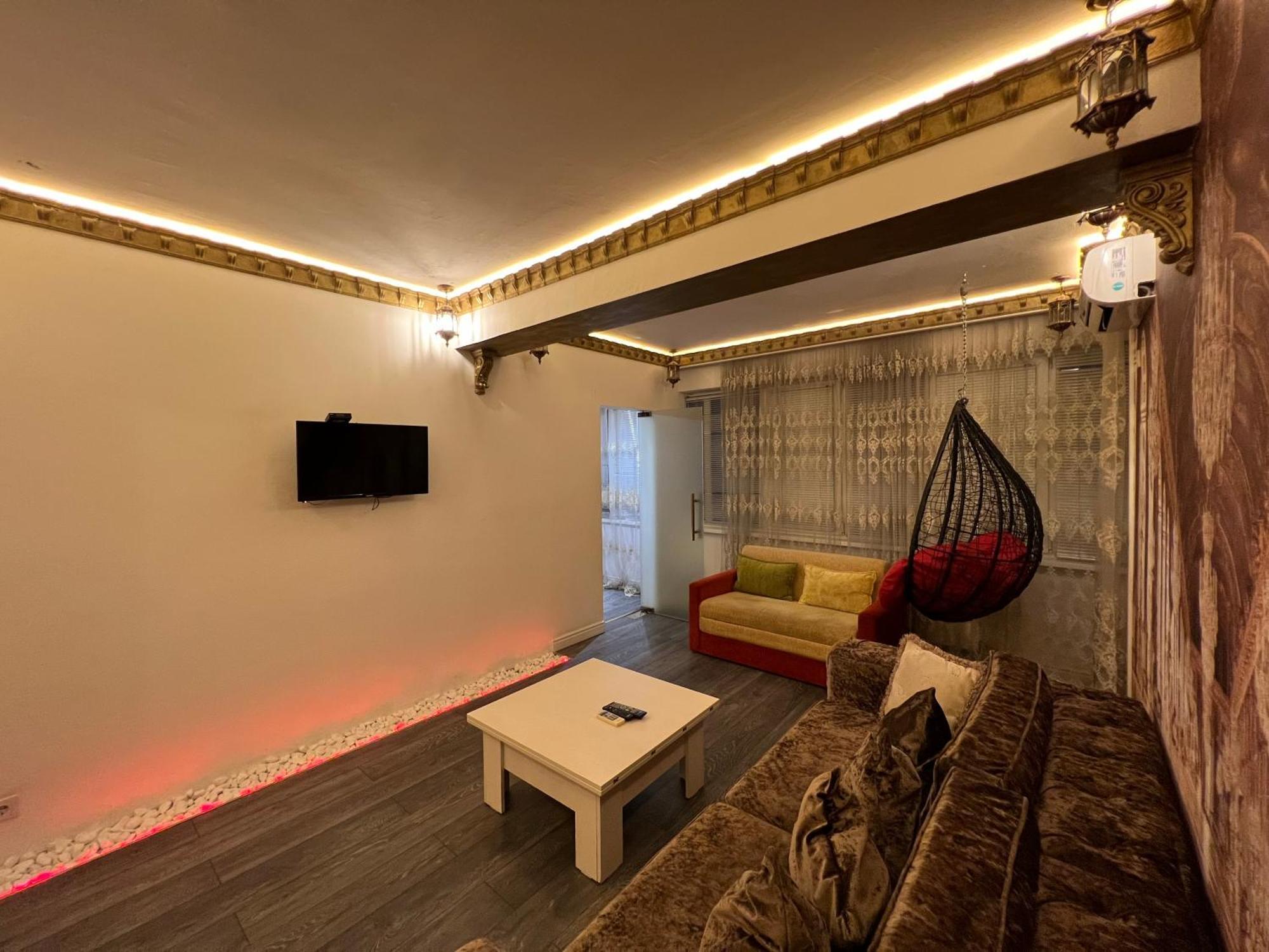 2 Bedrooms Heart Of City Center Chişinău Extérieur photo